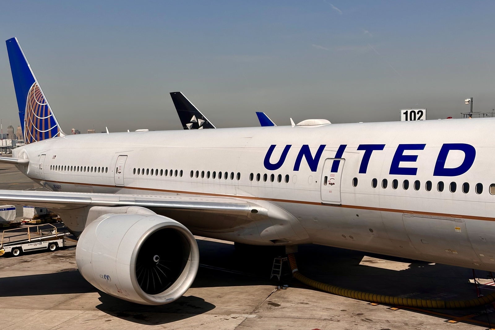 United Boeing 777-200 Newark Airport EWR