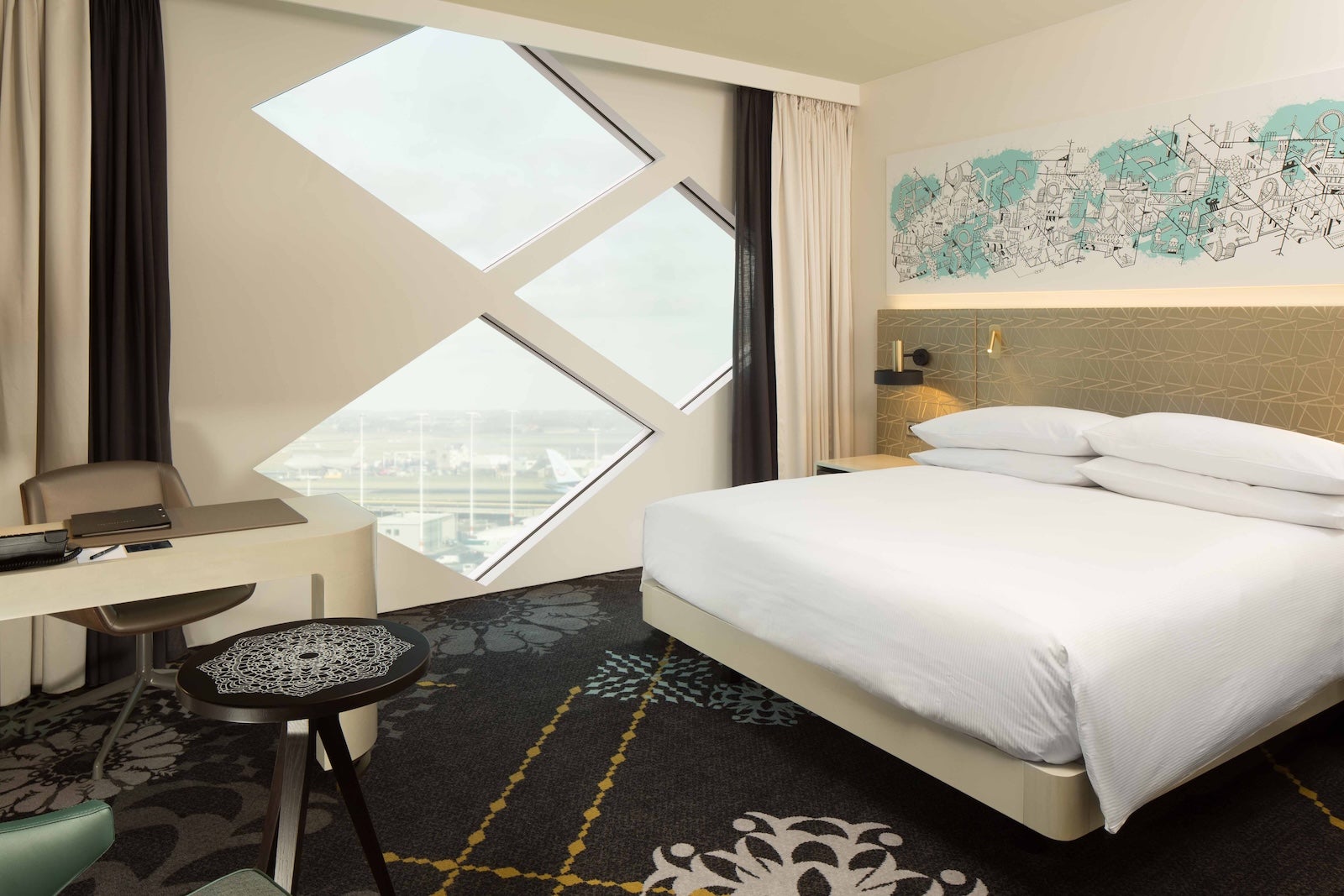 HILTON SCHIPHOL AIRPORT