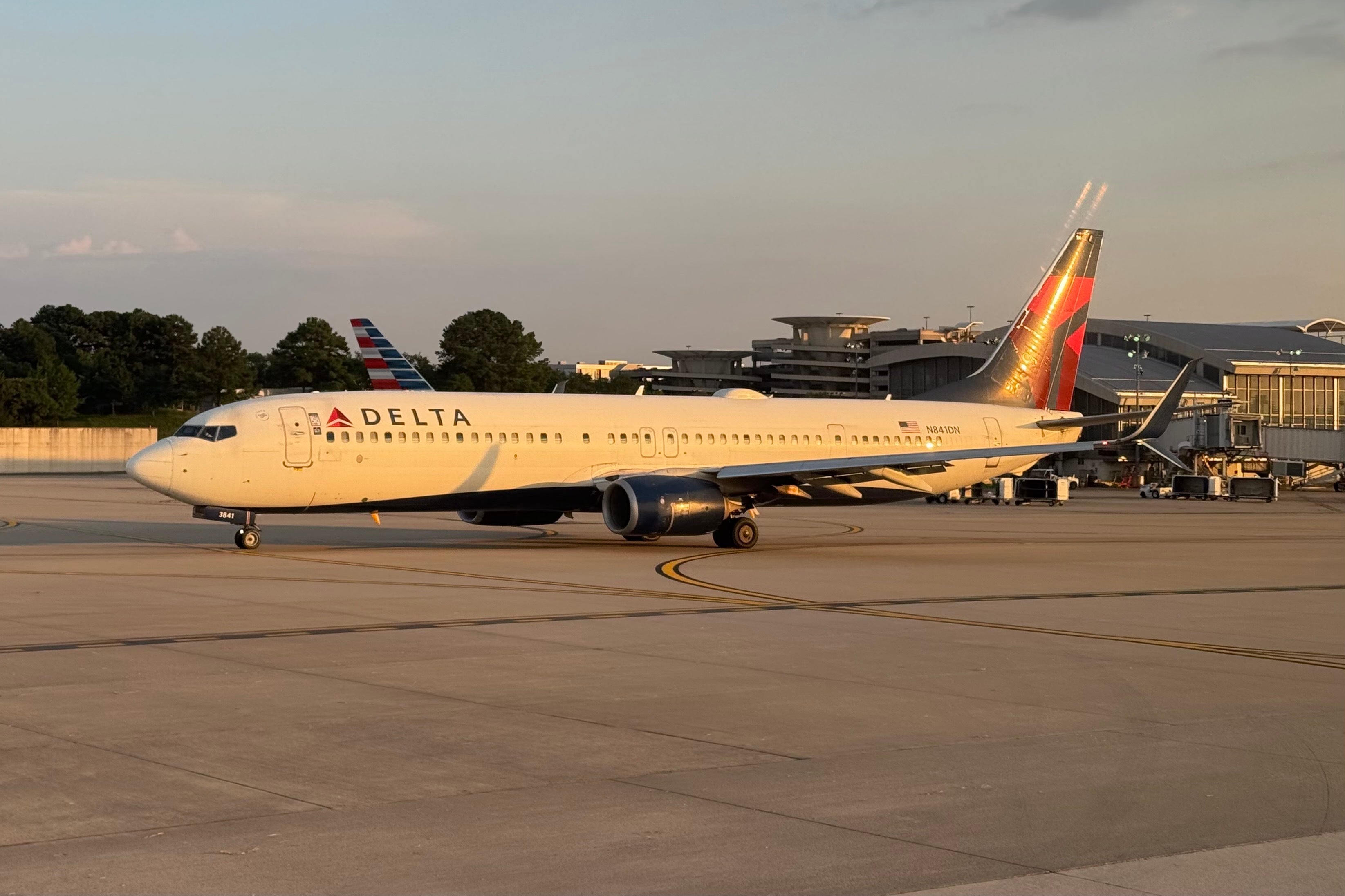 delta 737 900